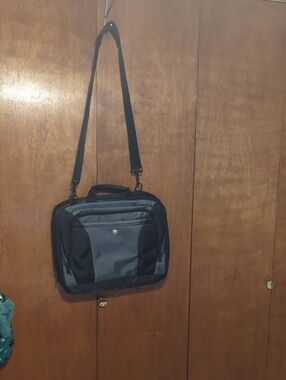 Targus Black and Gray Laptop Messenger Bag with Adjustable Strap